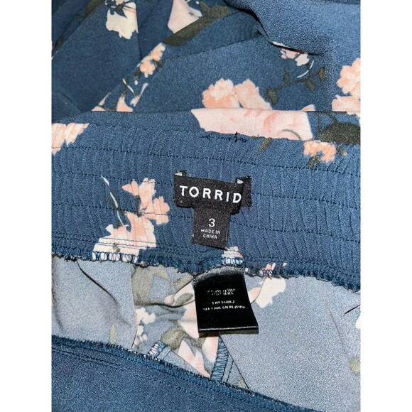 Torrid Womens Pants Pull On Blue Floral Wide Leg Casual Size 3X Elastic Waist - Picture 2 of 4